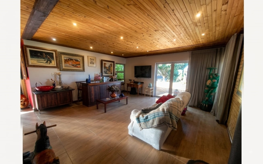 4 Bedroom Property for Sale in Pentagon Park Free State